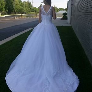 Wedding dress